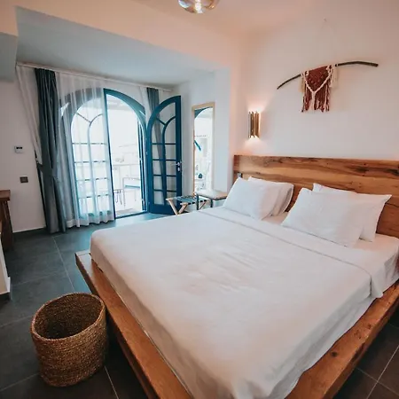 Bueyuekada Loc'ada 아달라르