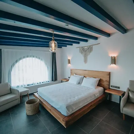 Bueyuekada Loc'ada * Adalar