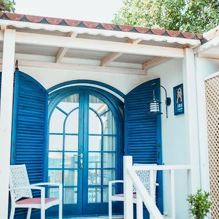 Bueyuekada Loc'ada Adalar