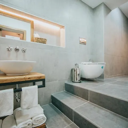 호텔 Bueyuekada Loc'ada 아달라르