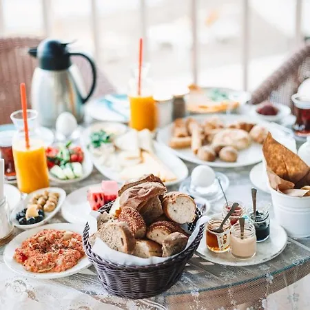 Bueyuekada Loc'ada Adalar