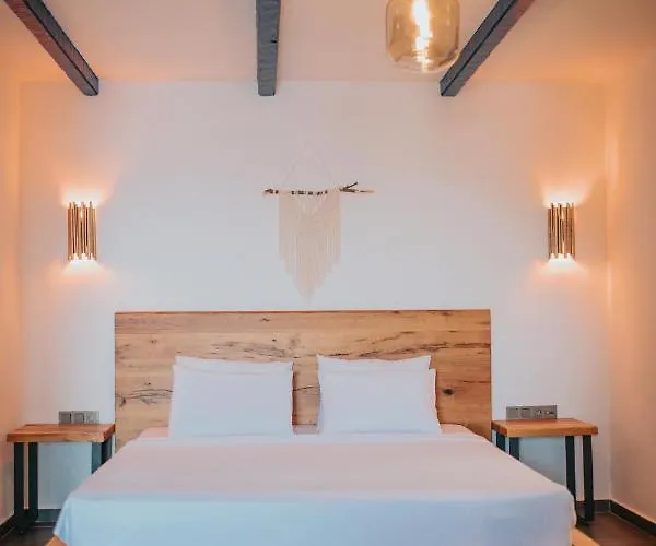 Bueyuekada Loc'ada * Adalar