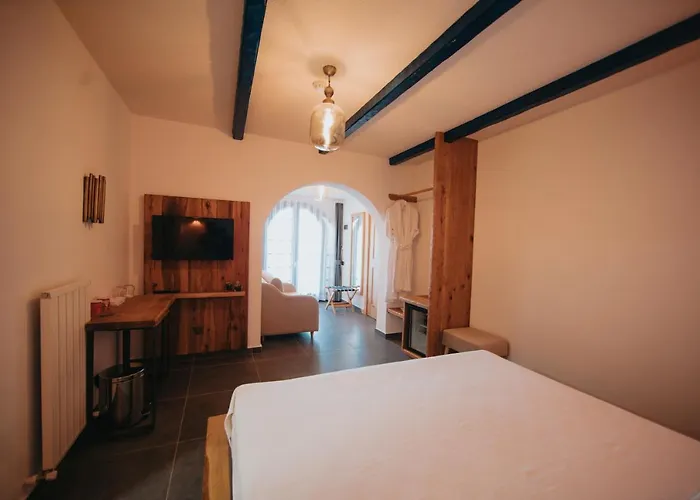 Bueyuekada Loc'ada * Adalar